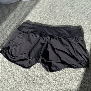 Lululemon black shorts with liner and pocket, 6